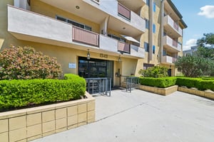 1342 N Fuller Ave Unit 303-S0805-001.jpg
