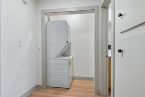 1342 N Fuller Ave Unit 303-S0805-012.jpg