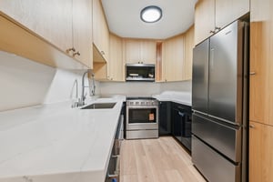 1342 N Fuller Ave Unit 103-S0805-009.jpg