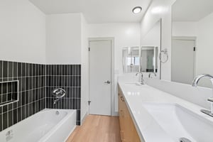 1342 N Fuller Ave Unit 103-S0805-015.jpg