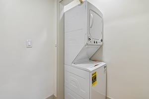 1342 N Fuller Ave Unit 103-S0805-017.jpg