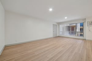 1342 N Fuller Ave Unit 203-S0805-003.jpg