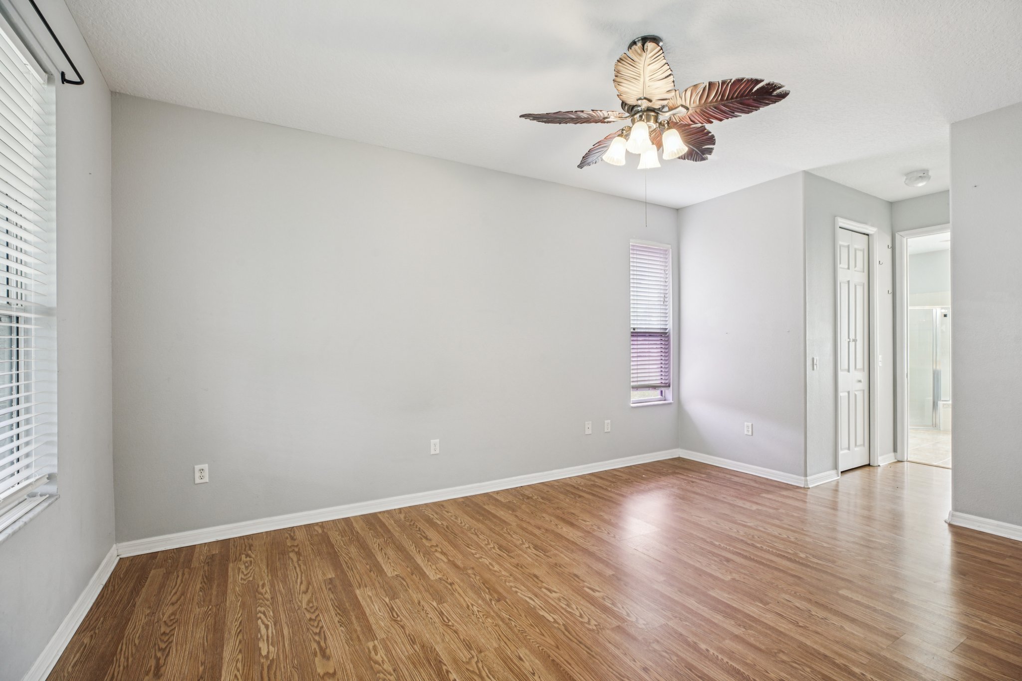 Biscayne Dr-S2508-024.jpg