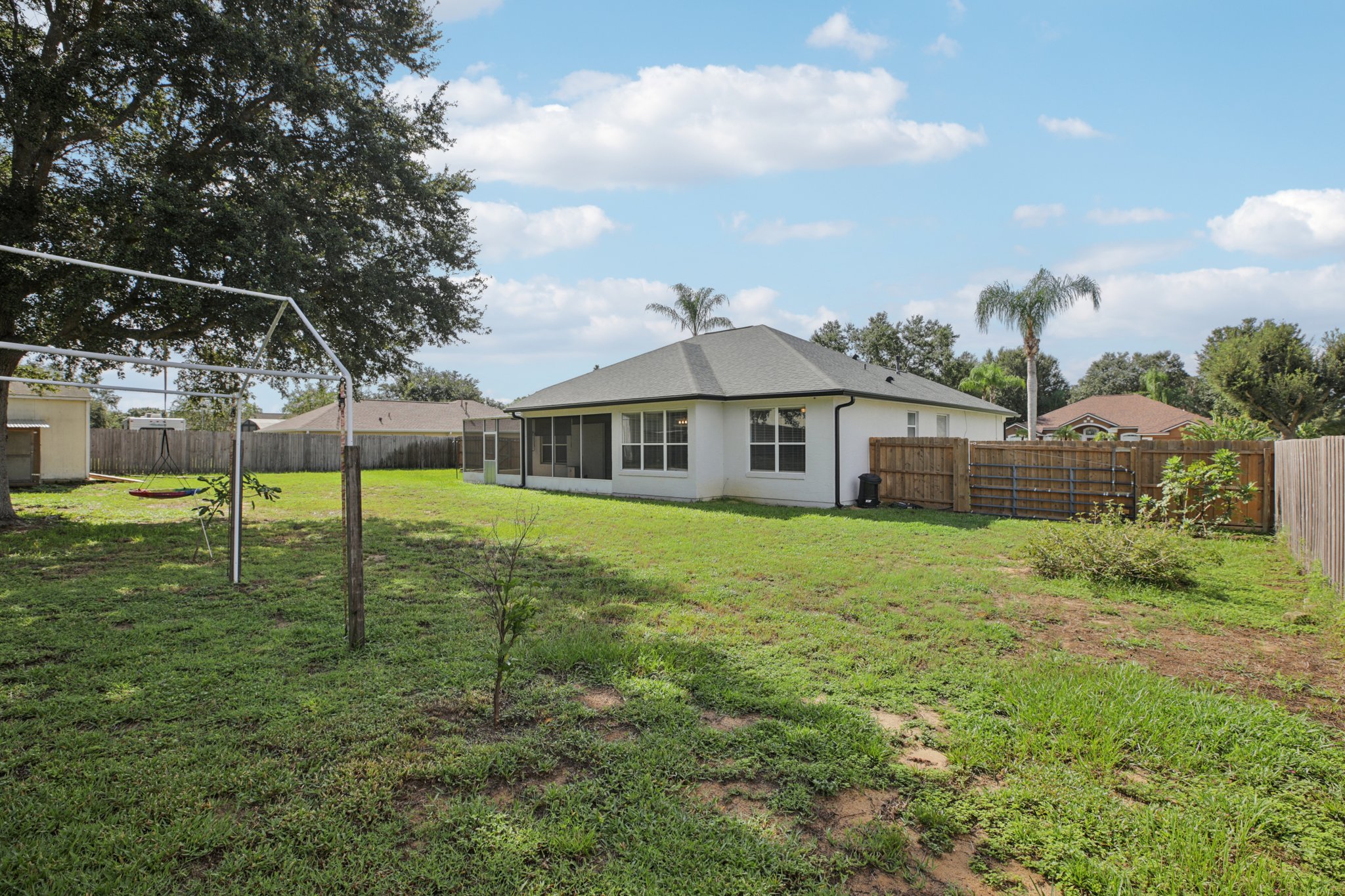 Biscayne Dr-S2508-040.jpg