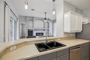 Biscayne Dr-S2508-018.jpg