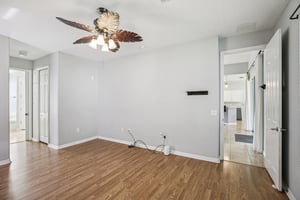 Biscayne Dr-S2508-025.jpg