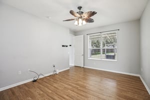 Biscayne Dr-S2508-026.jpg