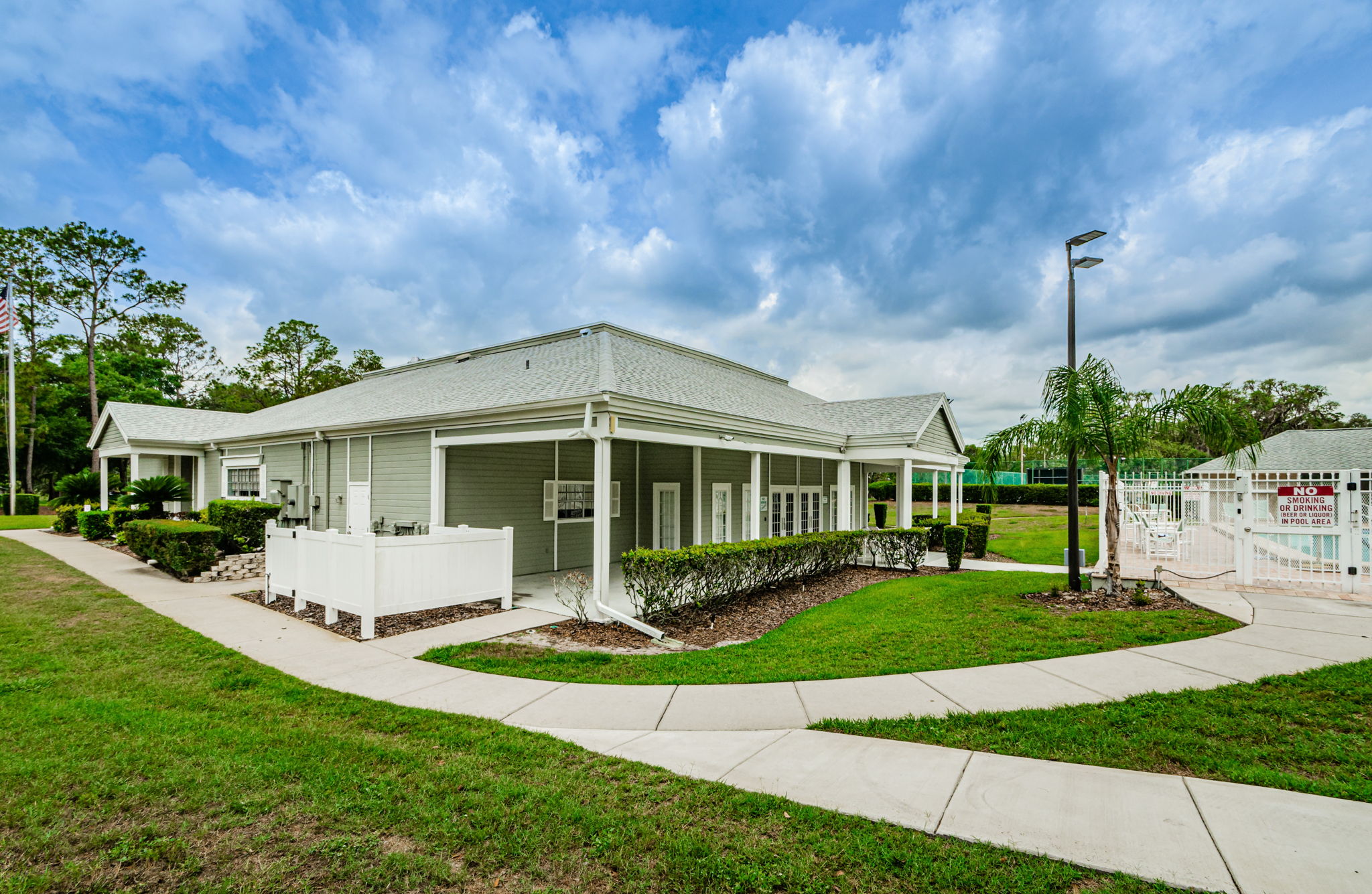 Club House 1B