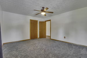  Photo 36