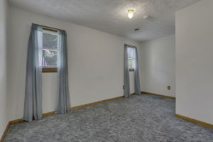  Photo 37
