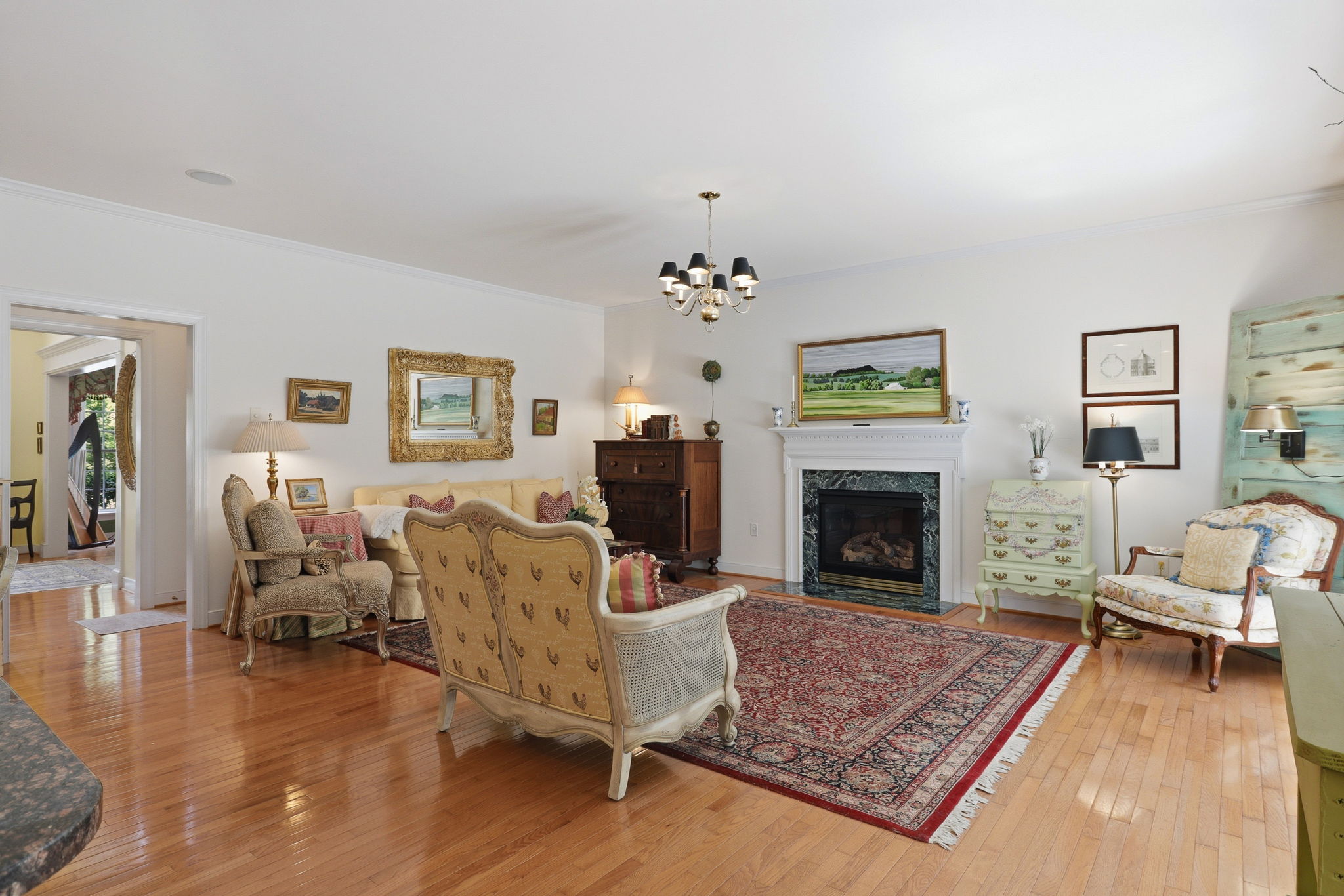10-Family Room