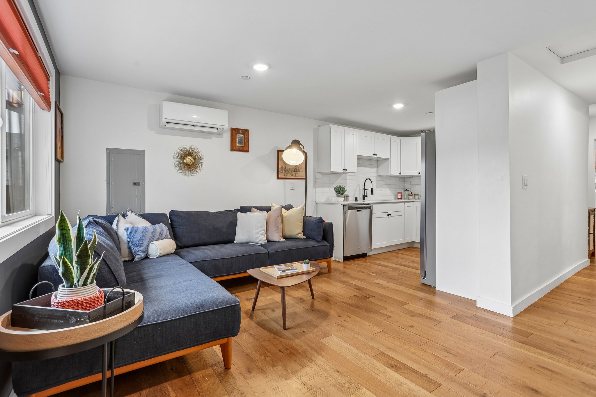 6th Ave S-S2904-009.jpg