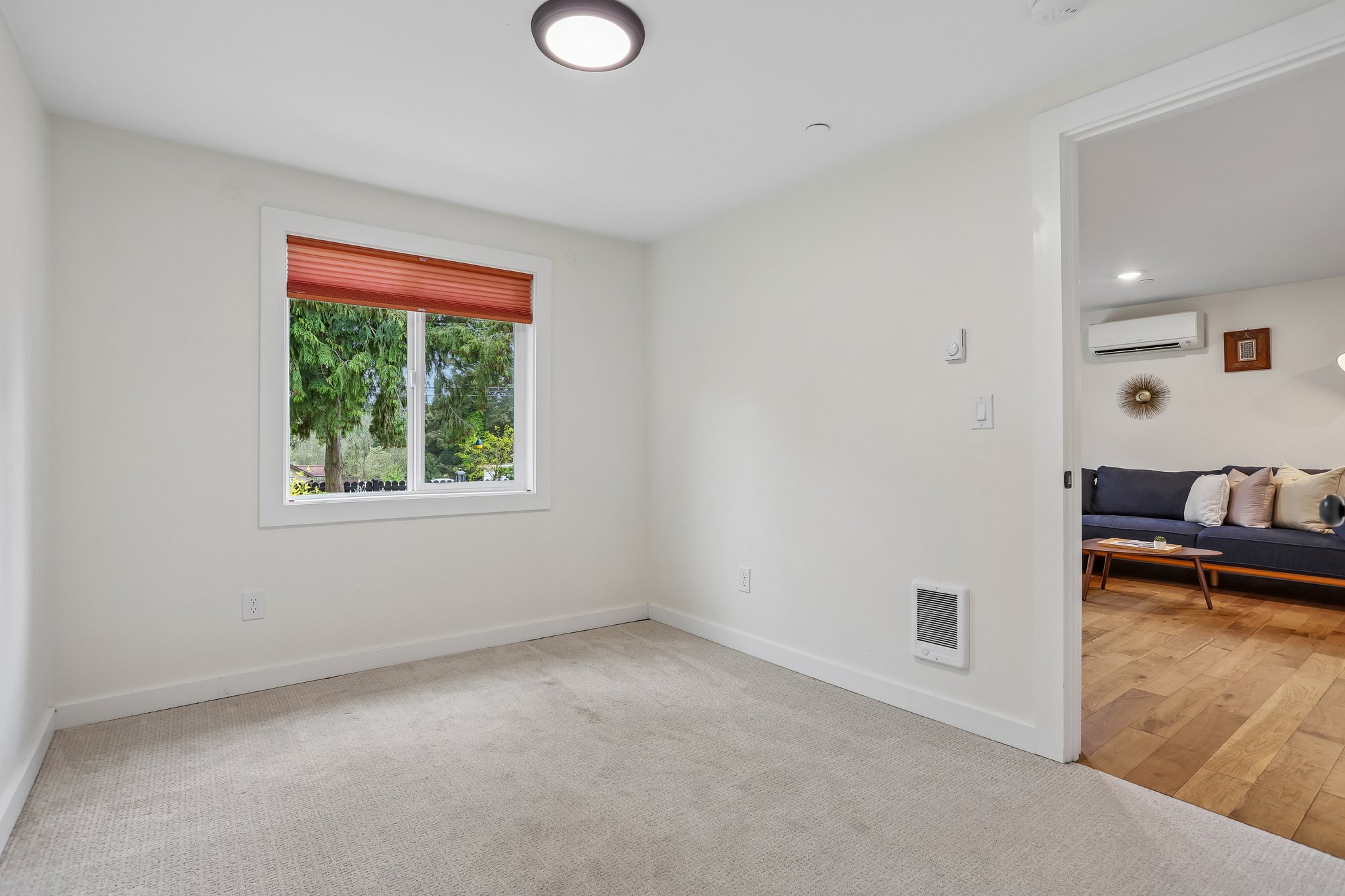 6th Ave S-S2904-016.jpg