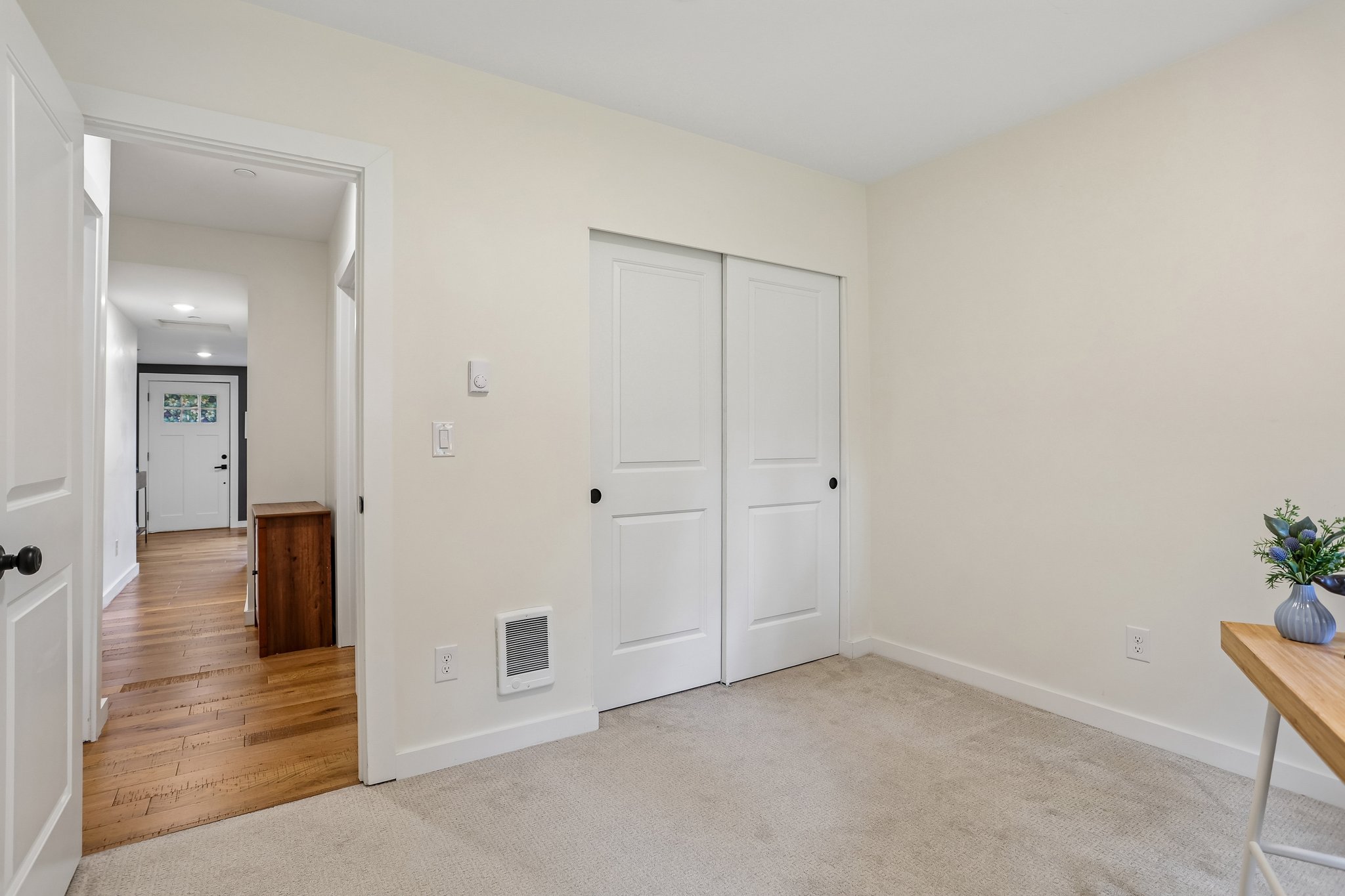 6th Ave S-S2904-021.jpg