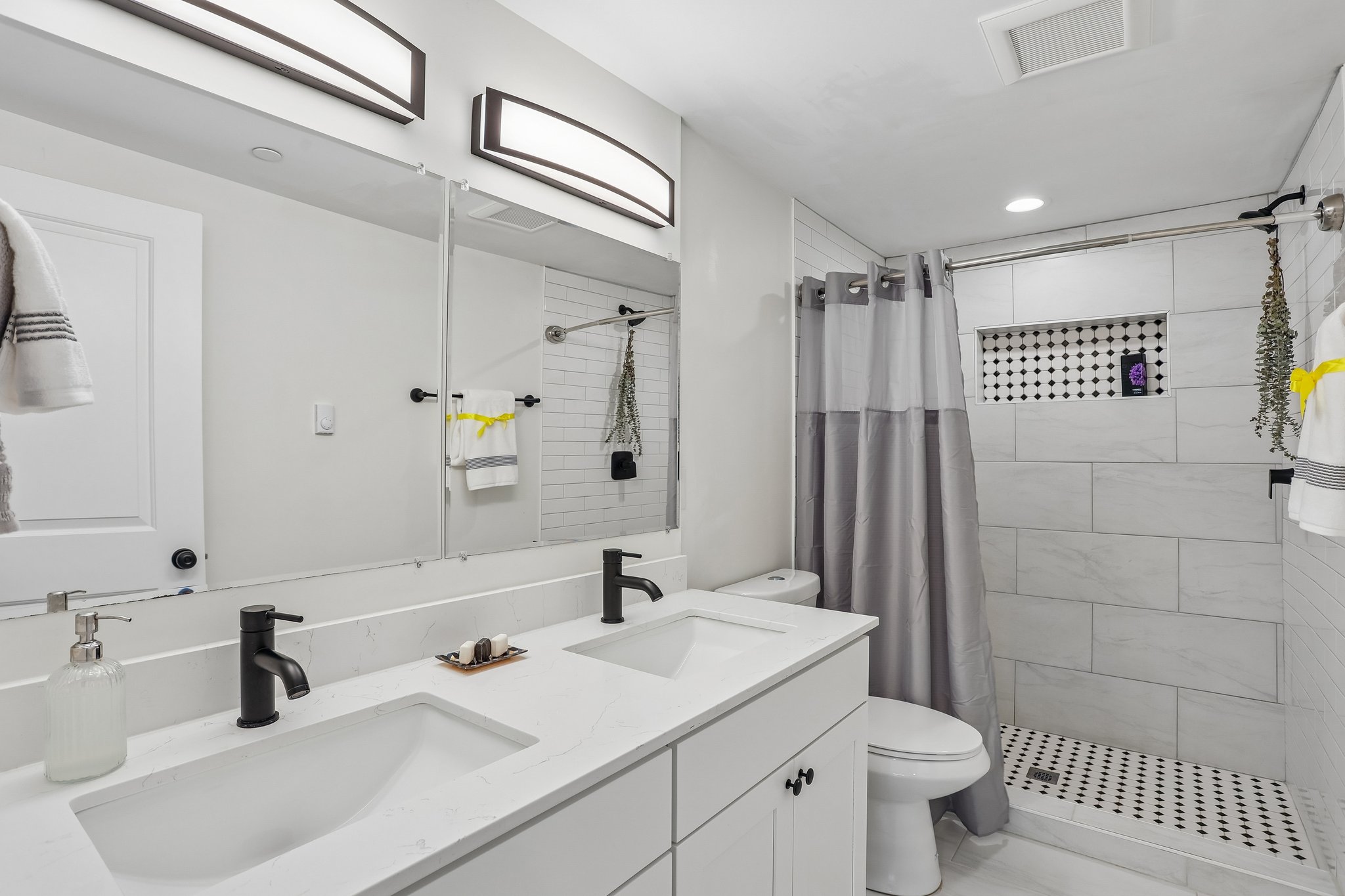 6th Ave S-S2904-025.jpg