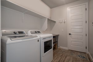  Photo 42