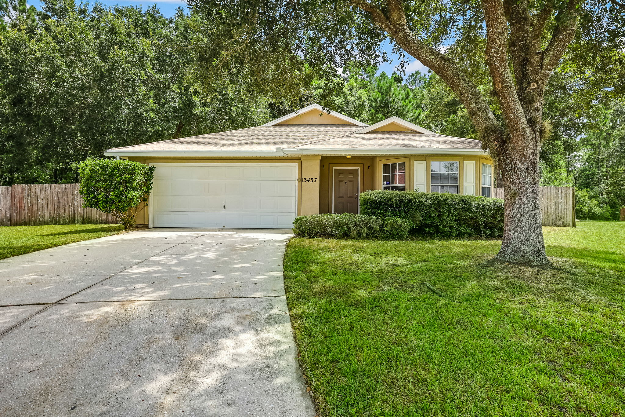 Welcome to 13437 Ashford Wood Ct W