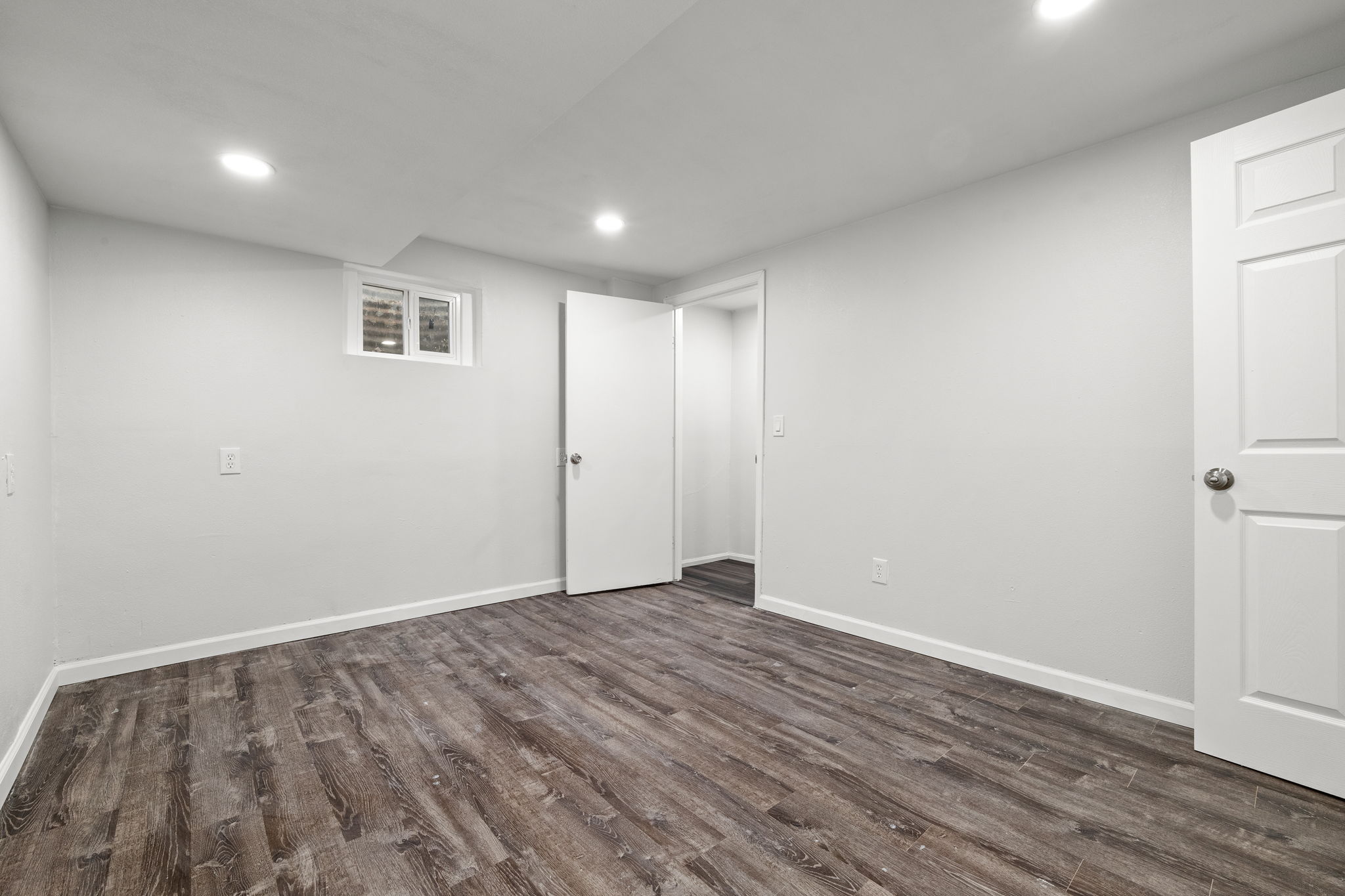 Basment Den 3