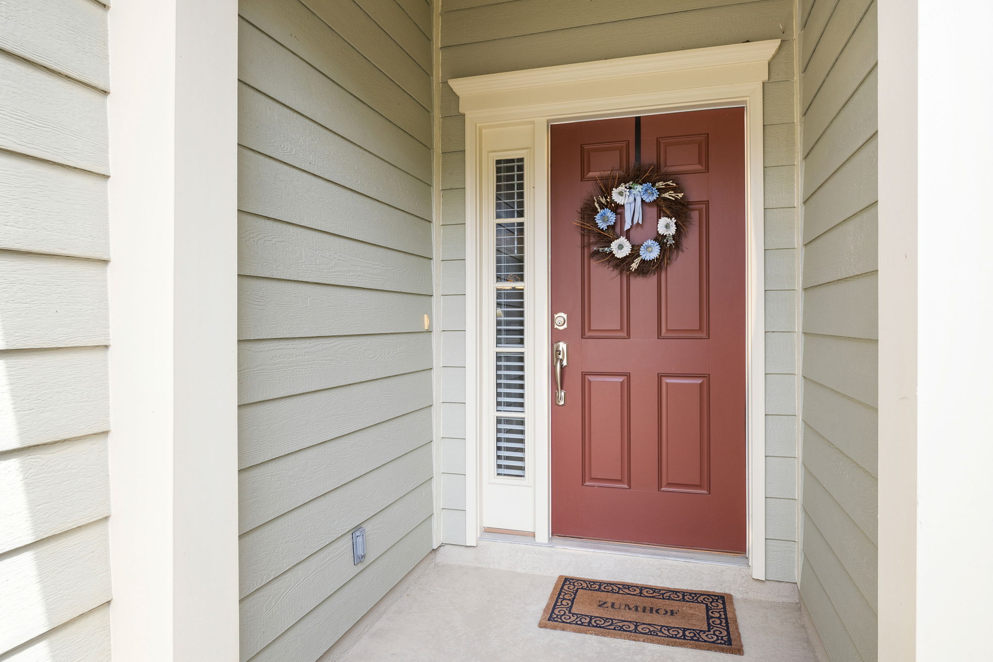Front Entry Detail