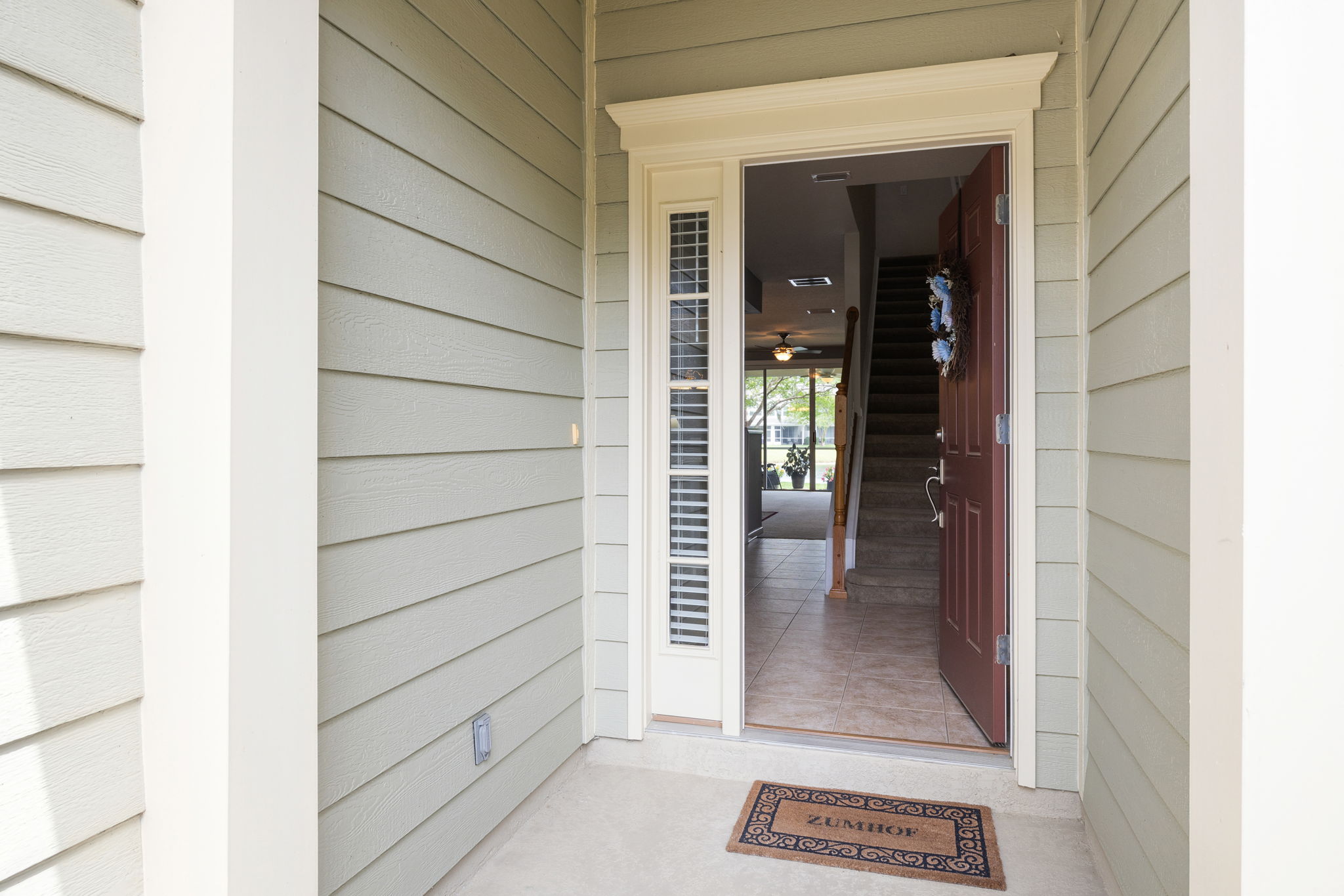 Front Entry Detail