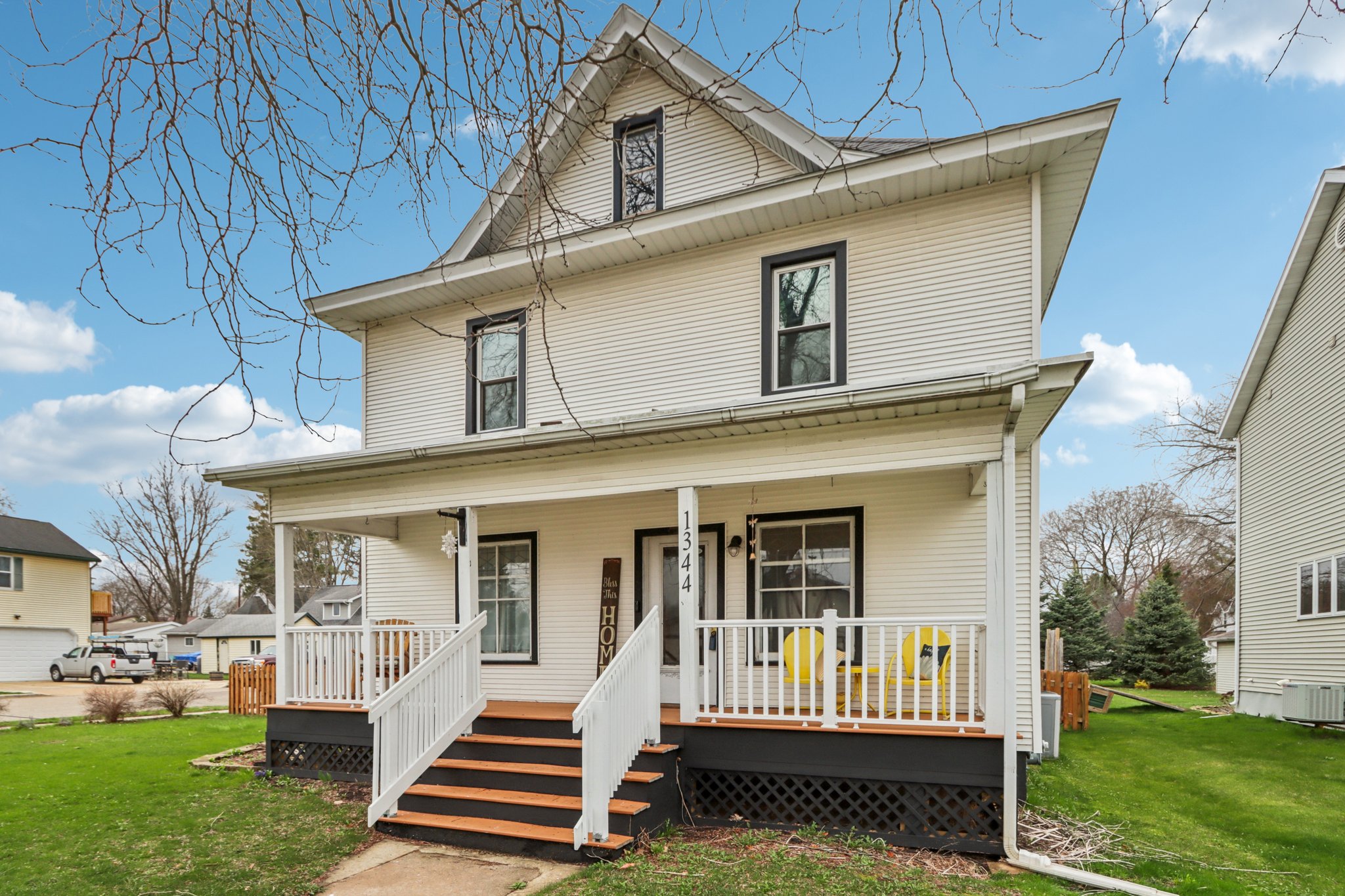 Mills St-S1404-002.jpg