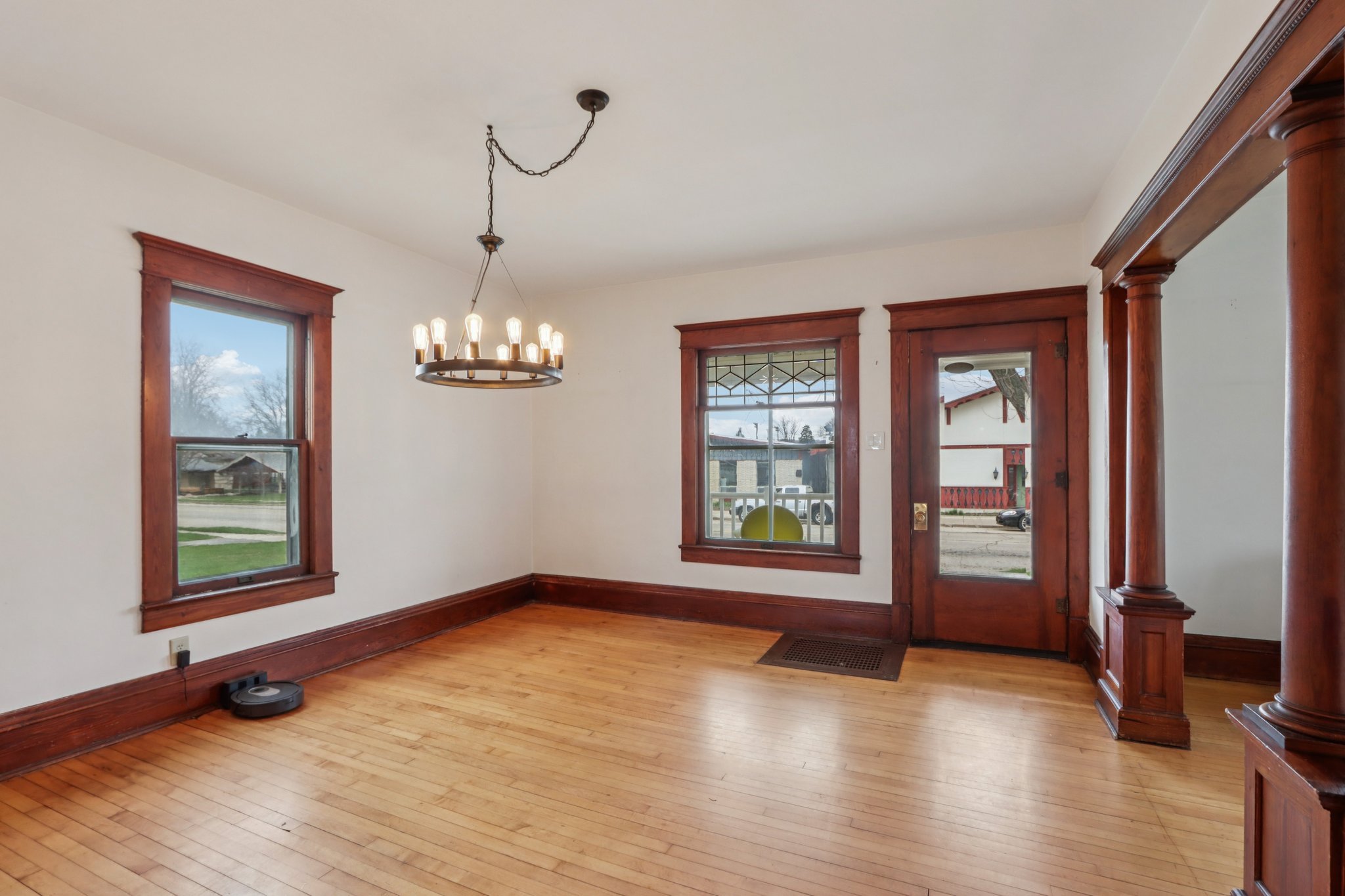 Mills St-S1404-013.jpg