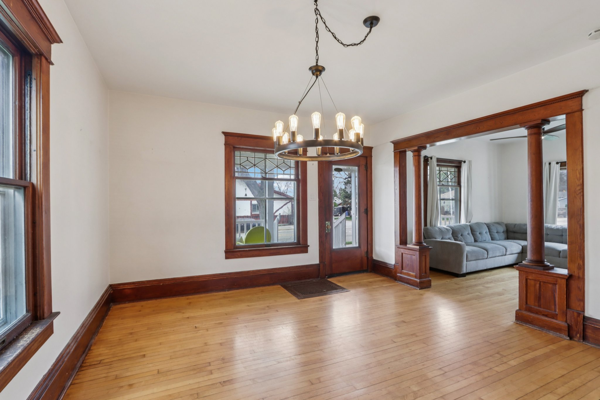 Mills St-S1404-014.jpg