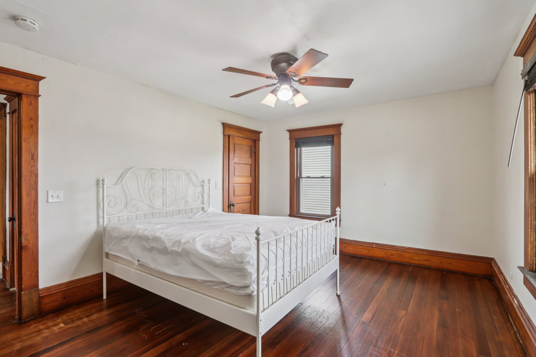 Mills St-S1404-031.jpg