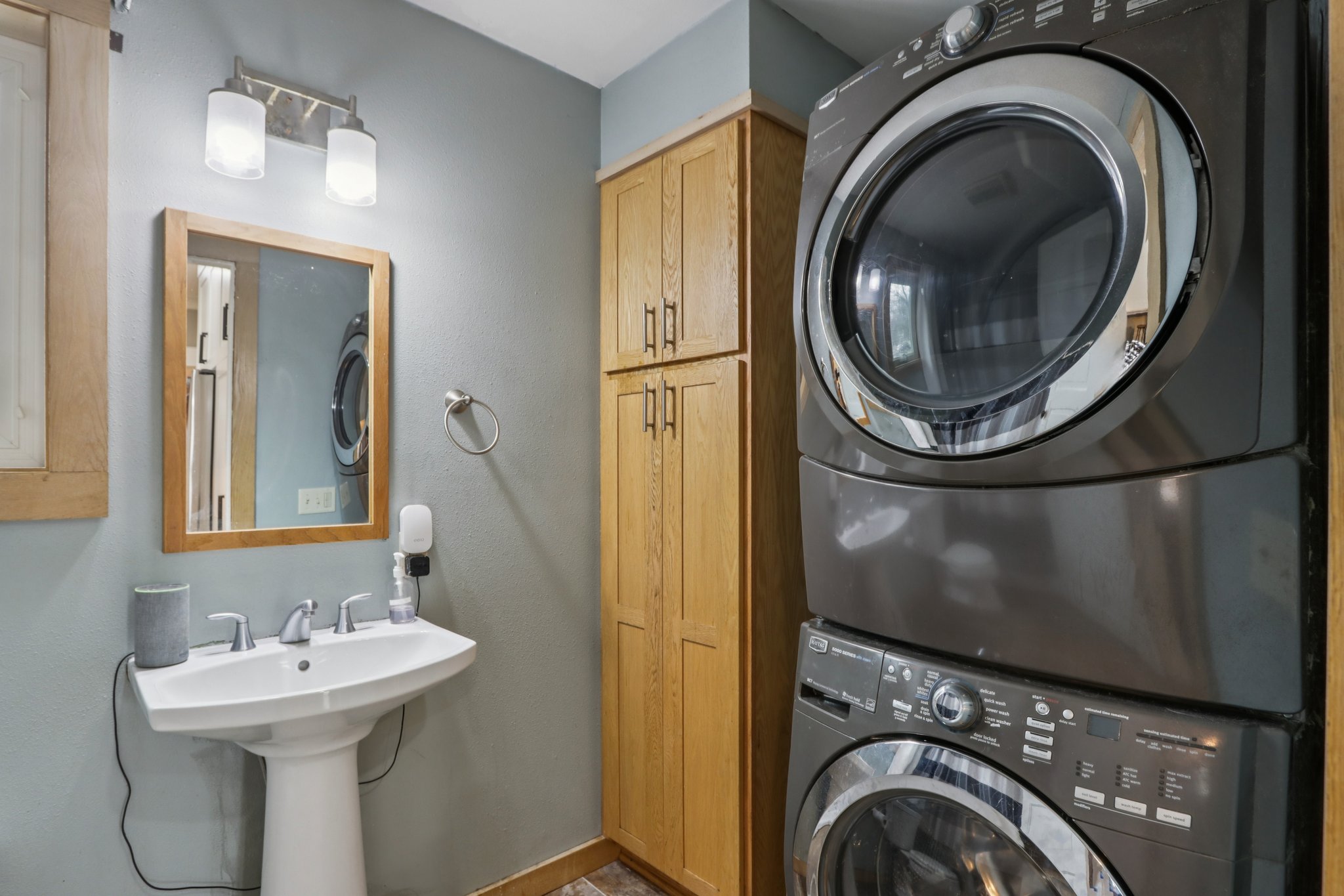 Mills St-S1404-038.jpg