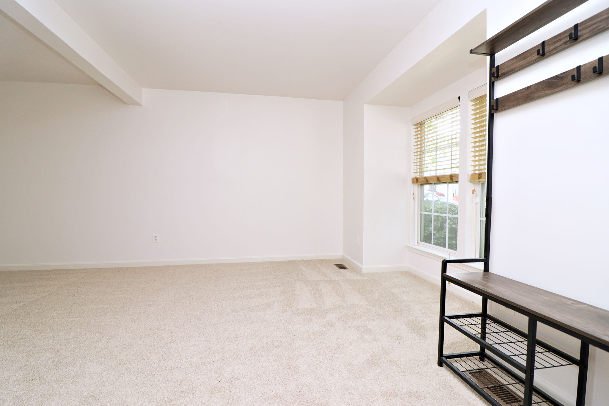 FAMILY ROOM3