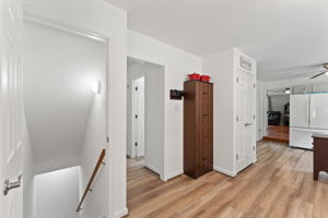  Photo 31