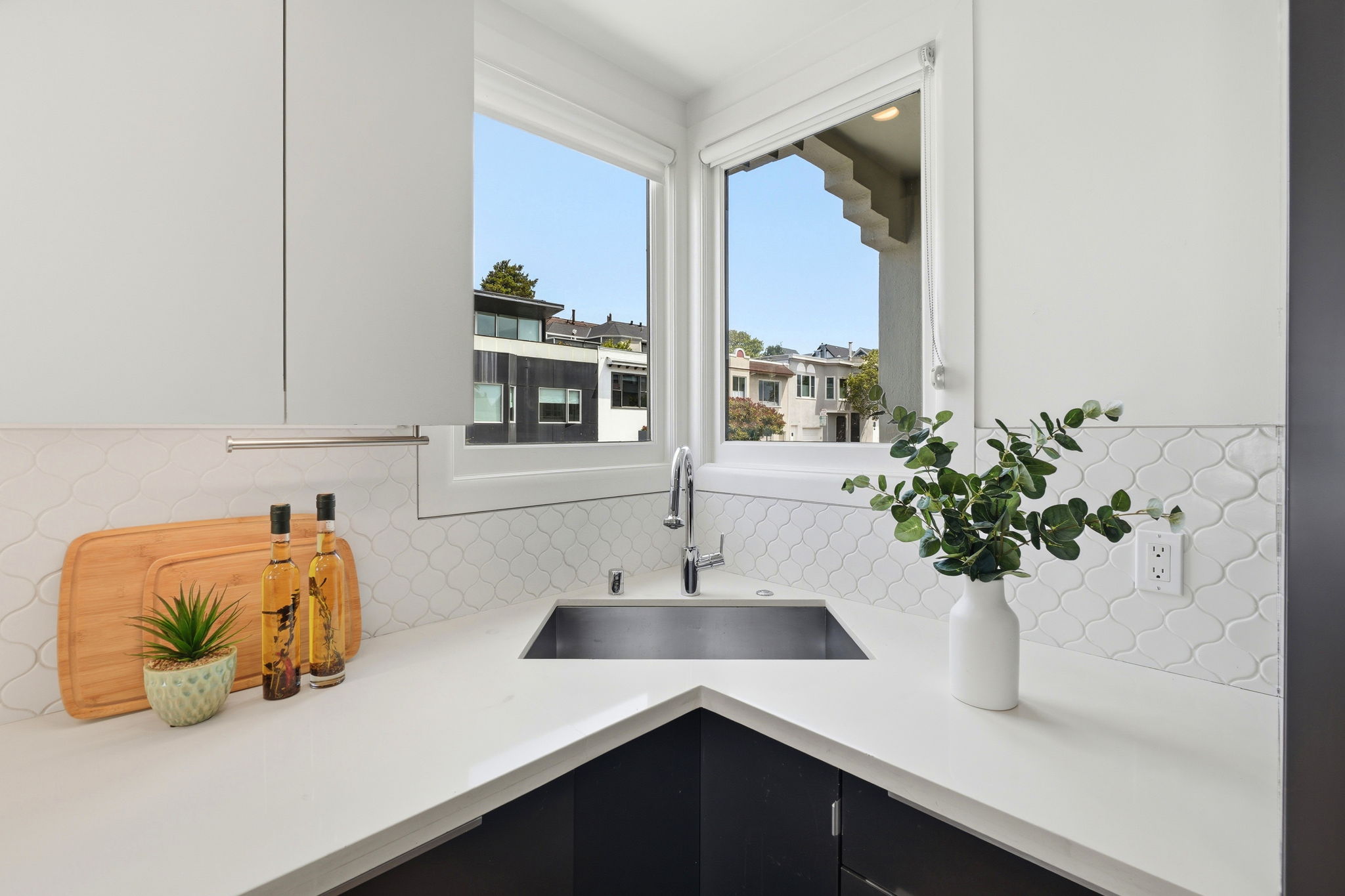 016_F8_1345 20th St