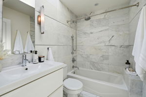 029_F8_1345 20th St