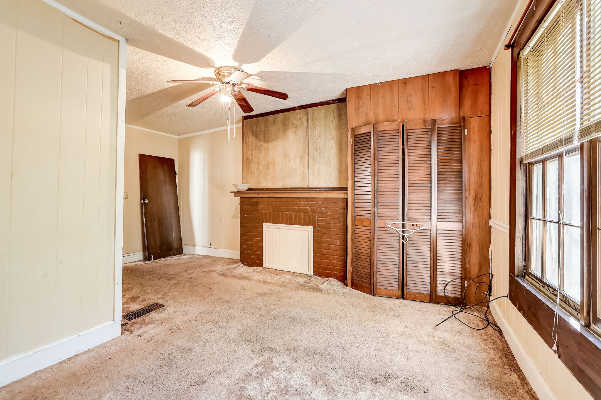 Gun Club Rd NW-023