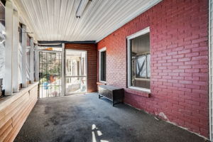 Gun Club Rd NW-034