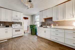 Gun Club Rd NW-015