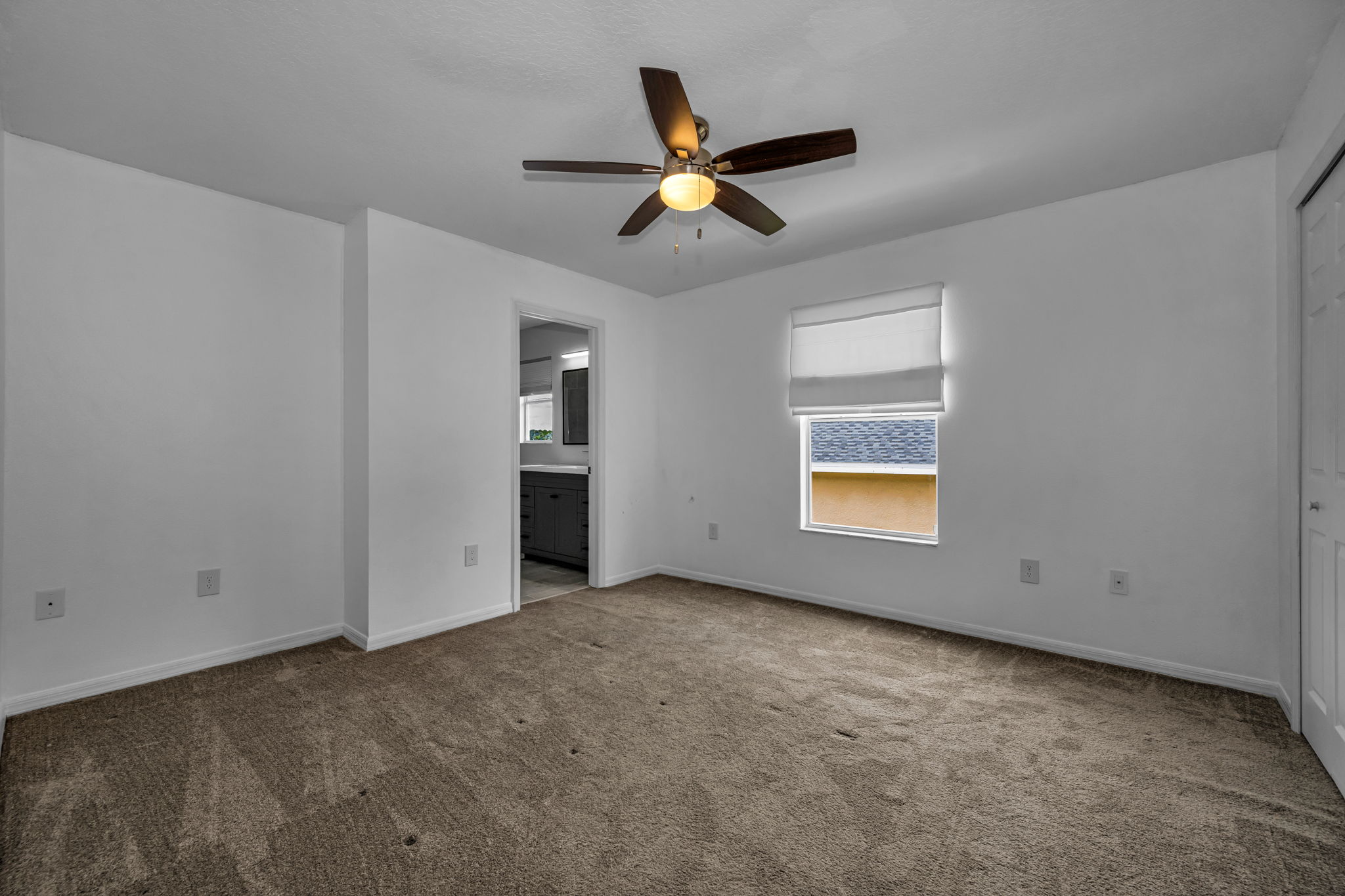 Upper Level Bedroom 4a