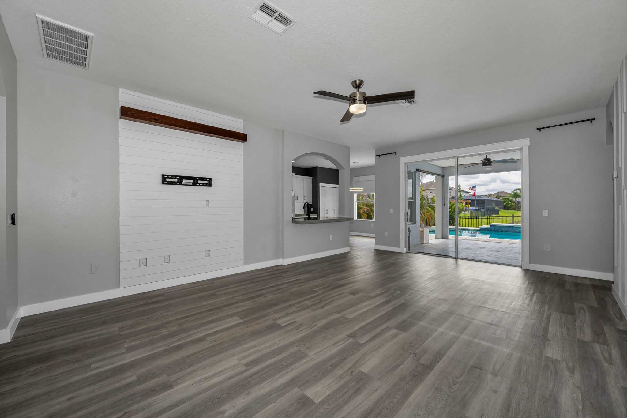 Family Room 4