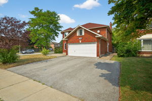 1345 Sir David Dr, Oakville ON