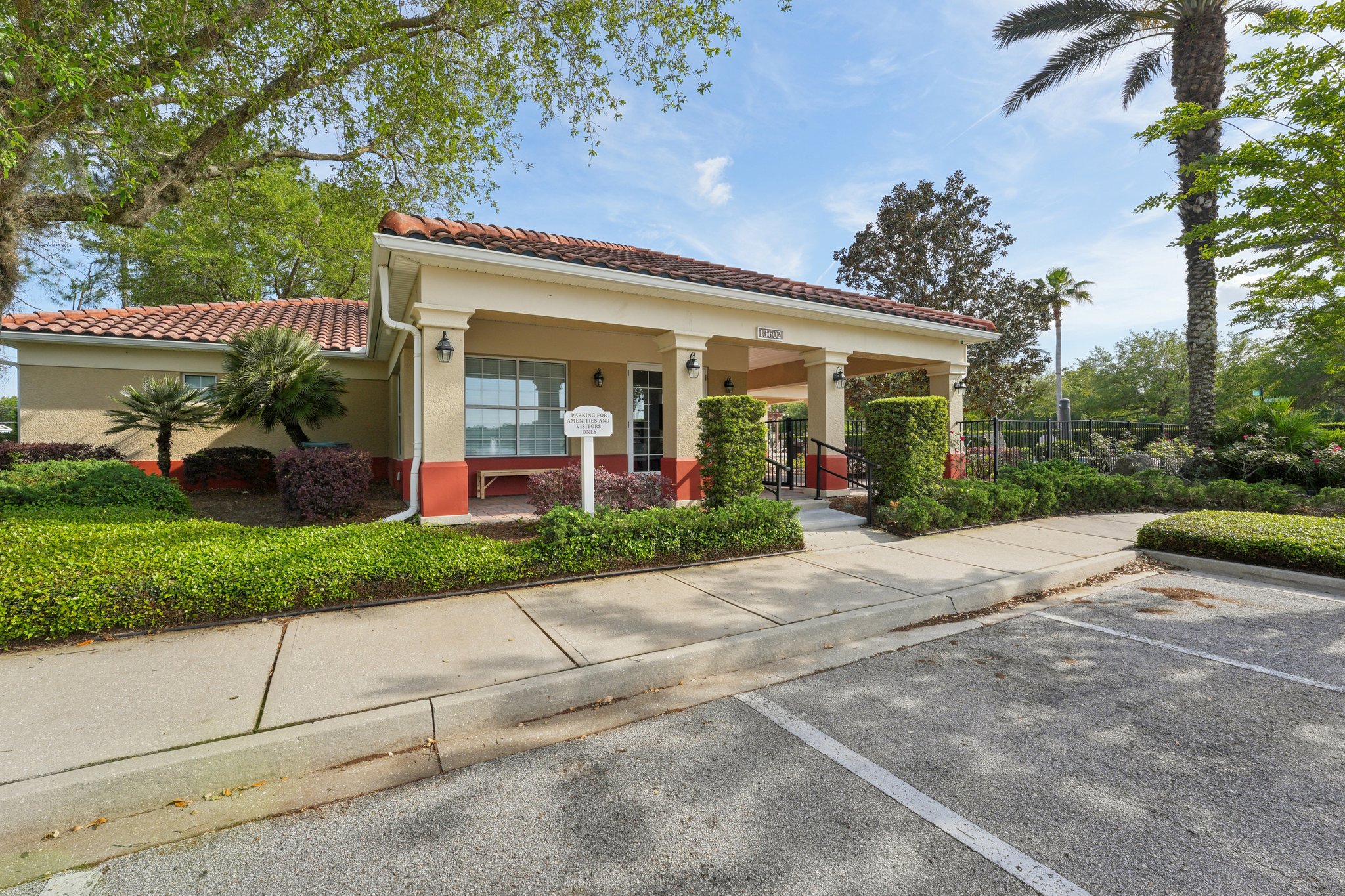 Isla Vista Dr-1404-911.jpg