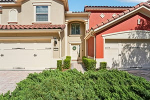 Isla Vista Dr-S1404-003.jpg