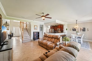 Isla Vista Dr-S1404-007.jpg