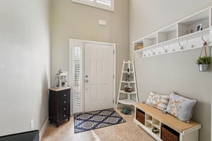 Isla Vista Dr-S1404-025.jpg