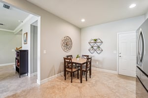 Isla Vista Dr-S1404-026.jpg