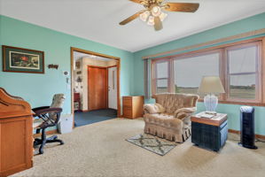  Photo 4
