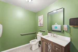  Photo 31