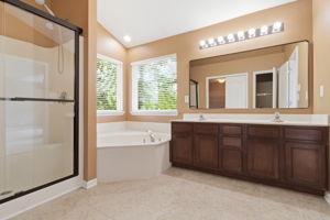  Photo 34