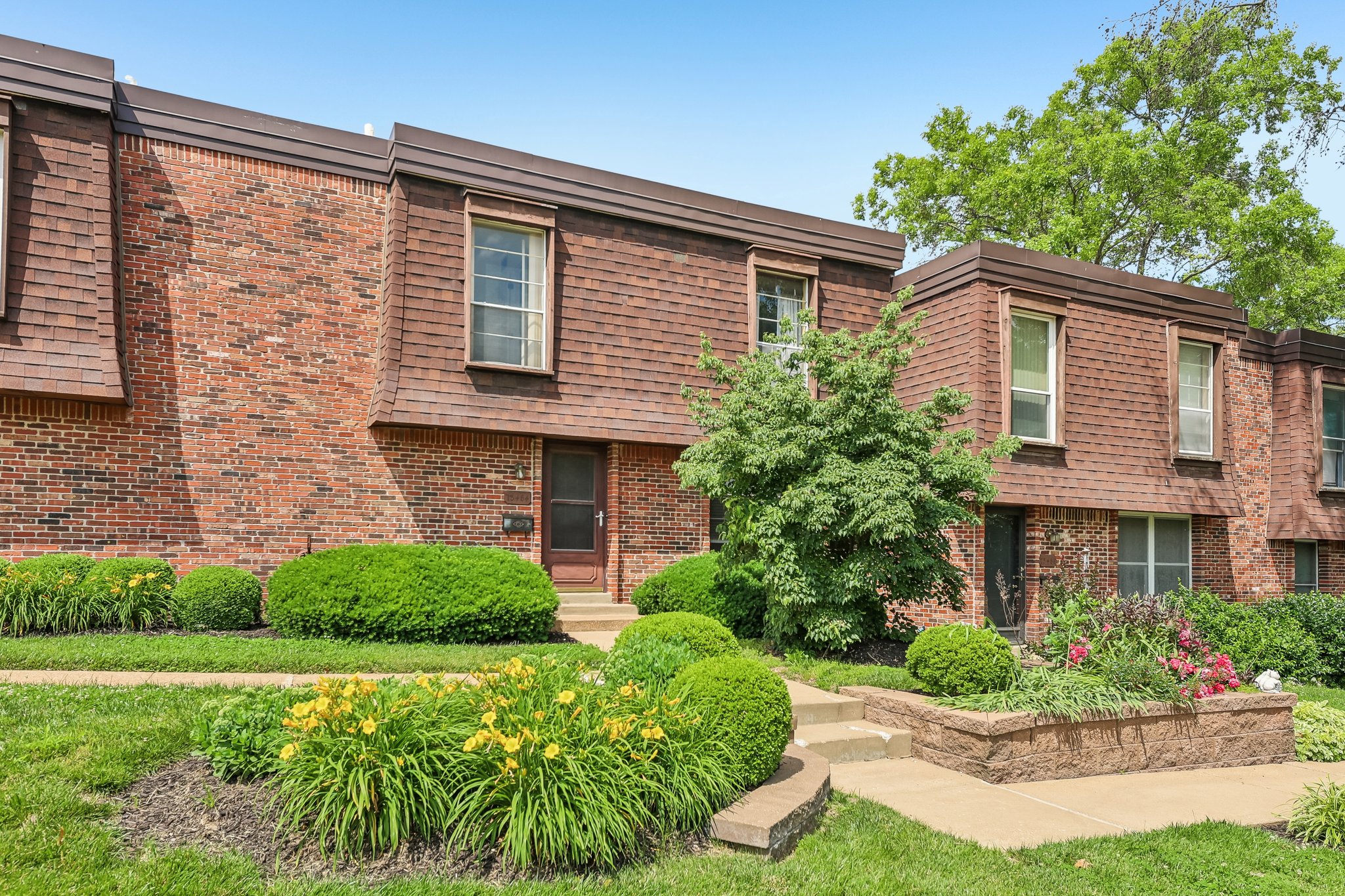 13484 Coliseum Dr-S2705-003.jpg