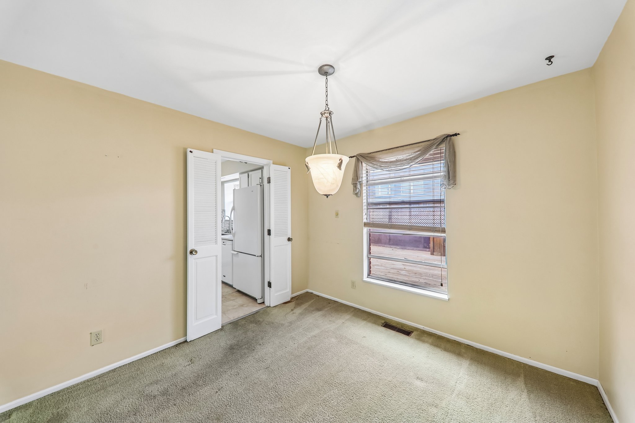 13484 Coliseum Dr-S2705-018.jpg