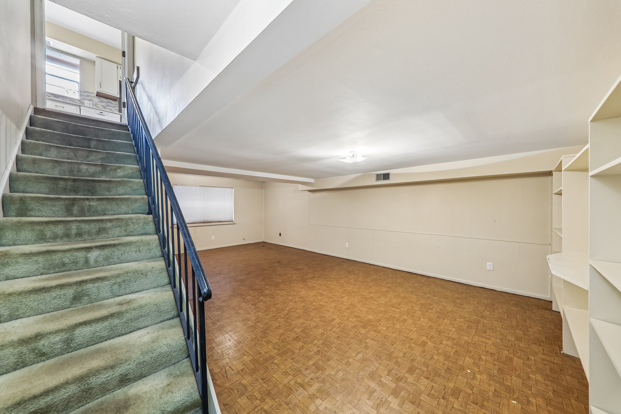 13484 Coliseum Dr-S2705-030.jpg